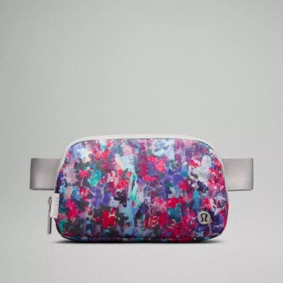 Lululemon Everywhere Belt Bag 1L Floral Glide Multi Vapor Long Strap NEW - Picture 4 of 9
